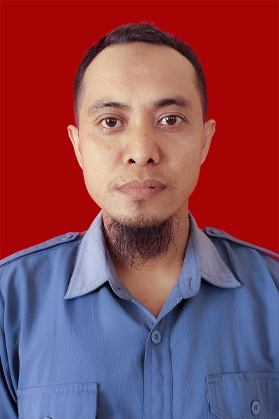 YONGKI HALIFANTO,S.Pd.SD